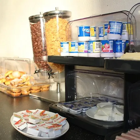 Tagus Royal Affittacamere Lisbona